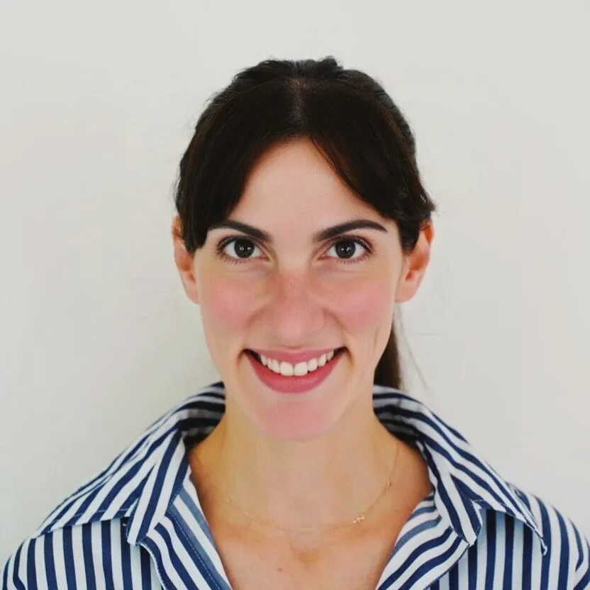 Lara Guerard headshot