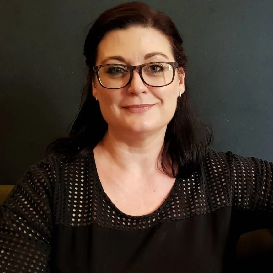 Kate Lightfoot